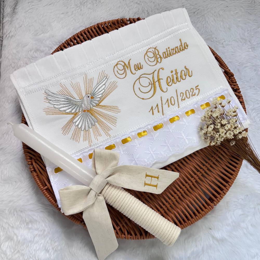 Kit Batizado divino Espírito Santo dourado